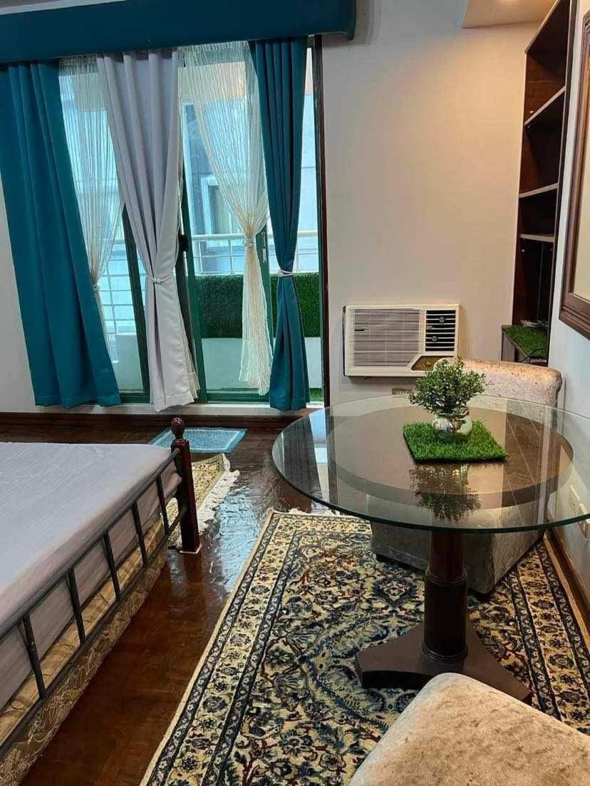 סן פדרו מקאטי Millennium Plaza Hotel מראה חיצוני תמונה